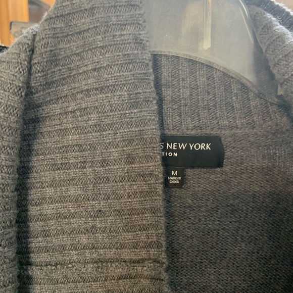 Sweater - Picture 1 of 2